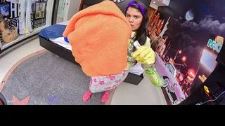 Sloppy Deepthroat From a Thick Latina in Yellow Gloves... She Gags on It